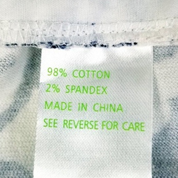 Lilly Pulitzer Horse of Course Novelty Print Corduroy Capris - Picture 2 of 5